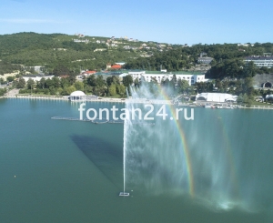 Плавающий фонтан "Женева", h=10 м Плавающий фонтан "Женева", h=10 м